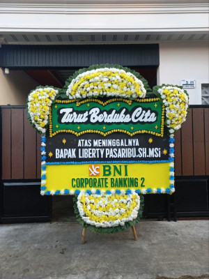 Papan Bunga Duka di Karangroto