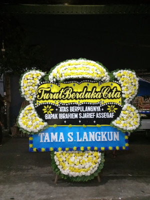 Papan Bunga Duka di Karangroto